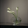 Load image into Gallery viewer, Fishmouth Vase-M