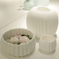 Load image into Gallery viewer, GUAXS Manakara White Vase