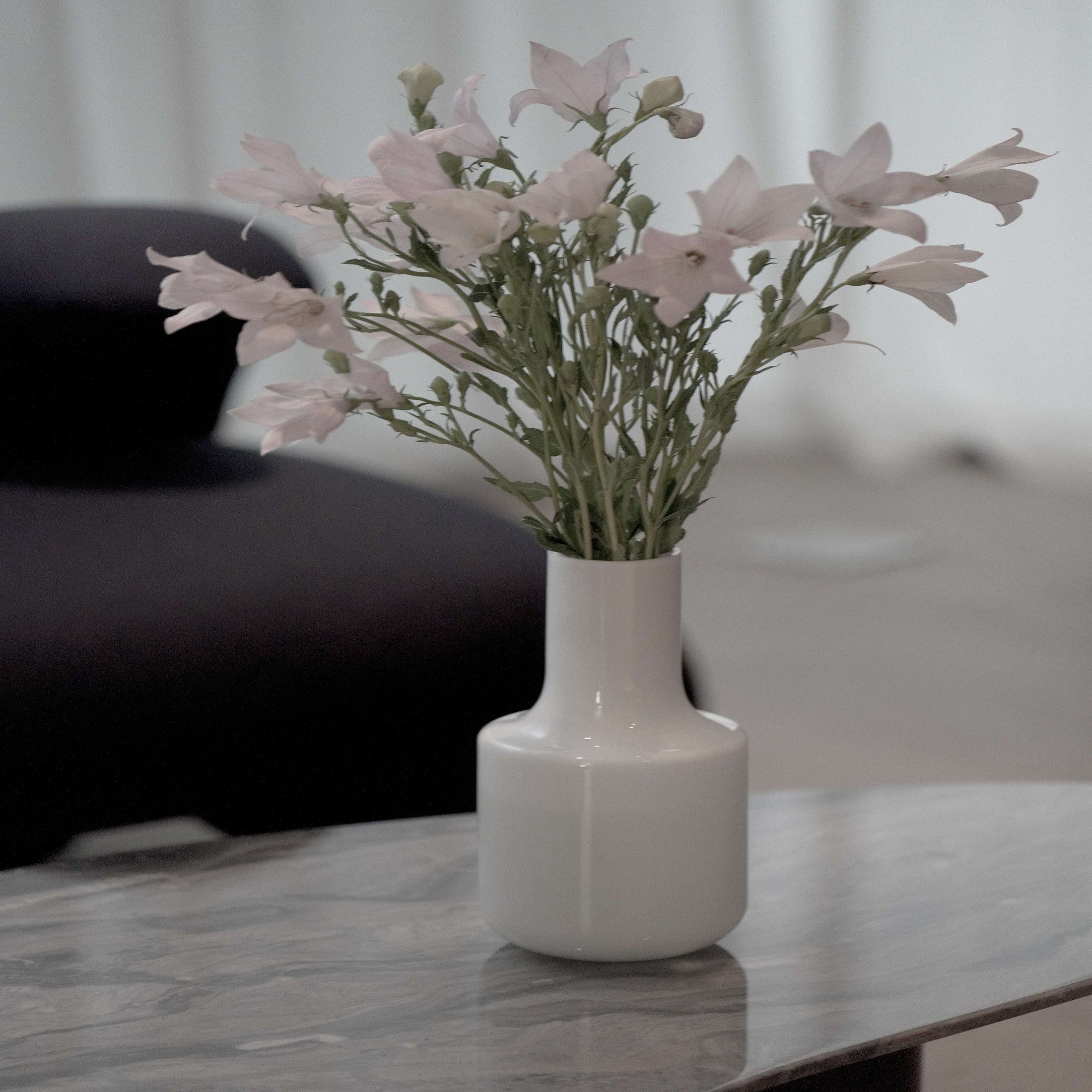 Minimalist Vase A-White