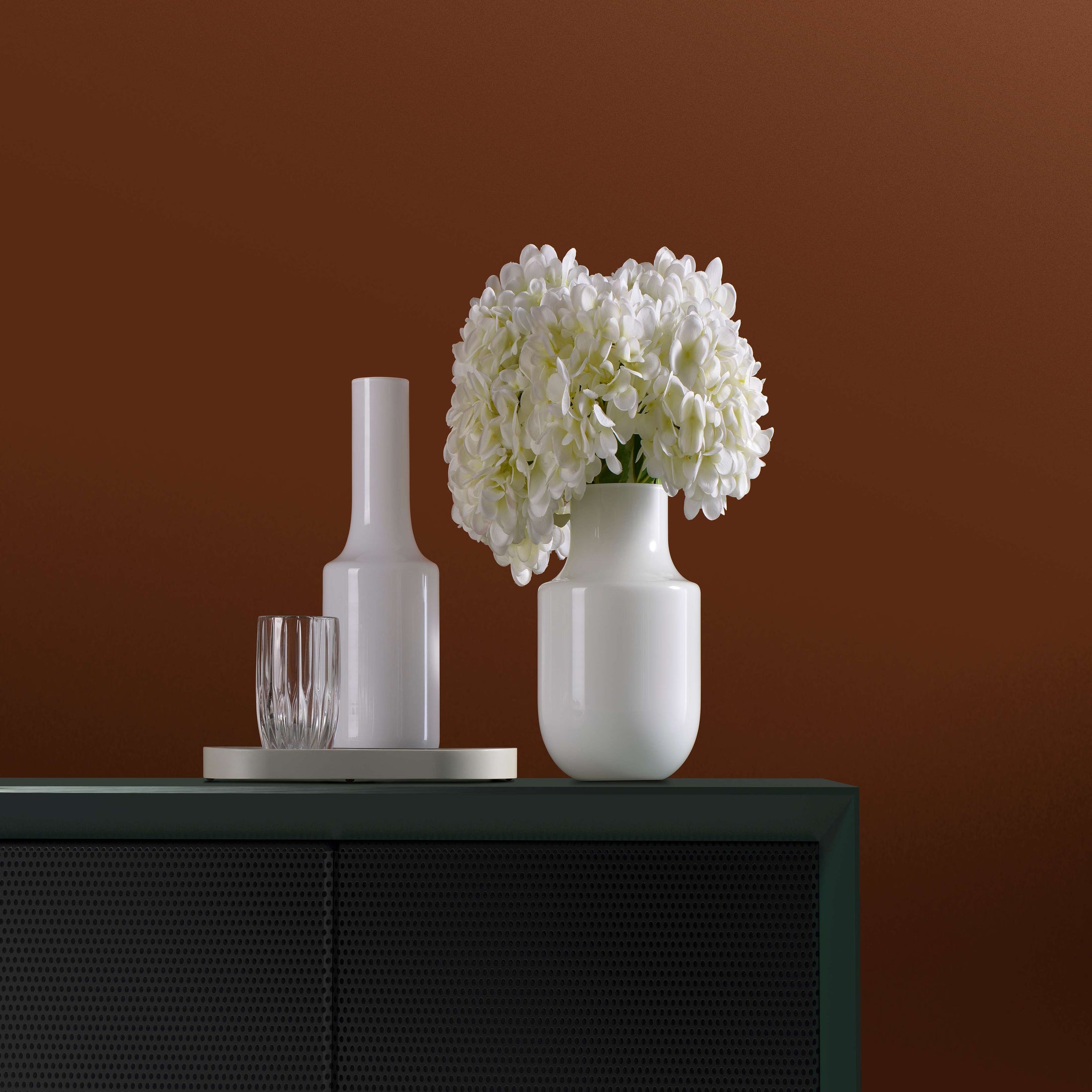 Minimalist Vase B-White