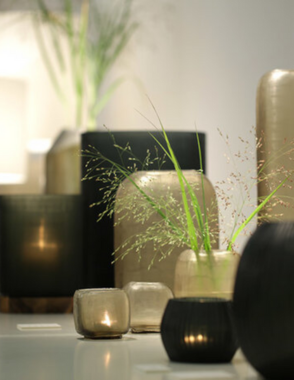 حامل شموع الشاي الرمادي من GUAXS YAVA