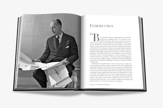 أسولين ديور من كريستيان ديور 1947 - 1957