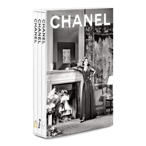 مجموعة ASSOULINE Chanel المكونة من ثلاثة كتب: أزياء، مجوهرات، عطور