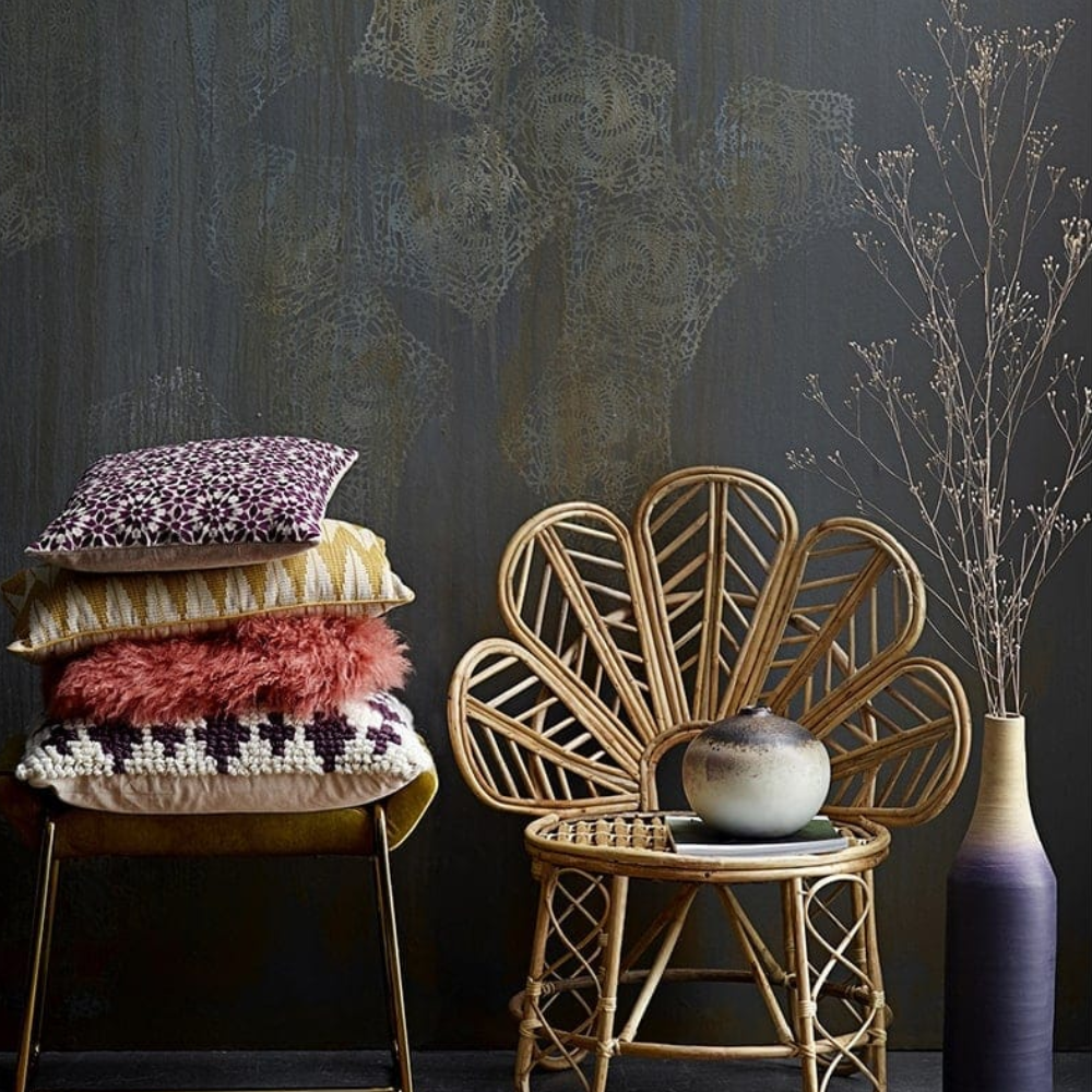 وسادة منقوشة باللون الأرجواني من بلومينغفيل