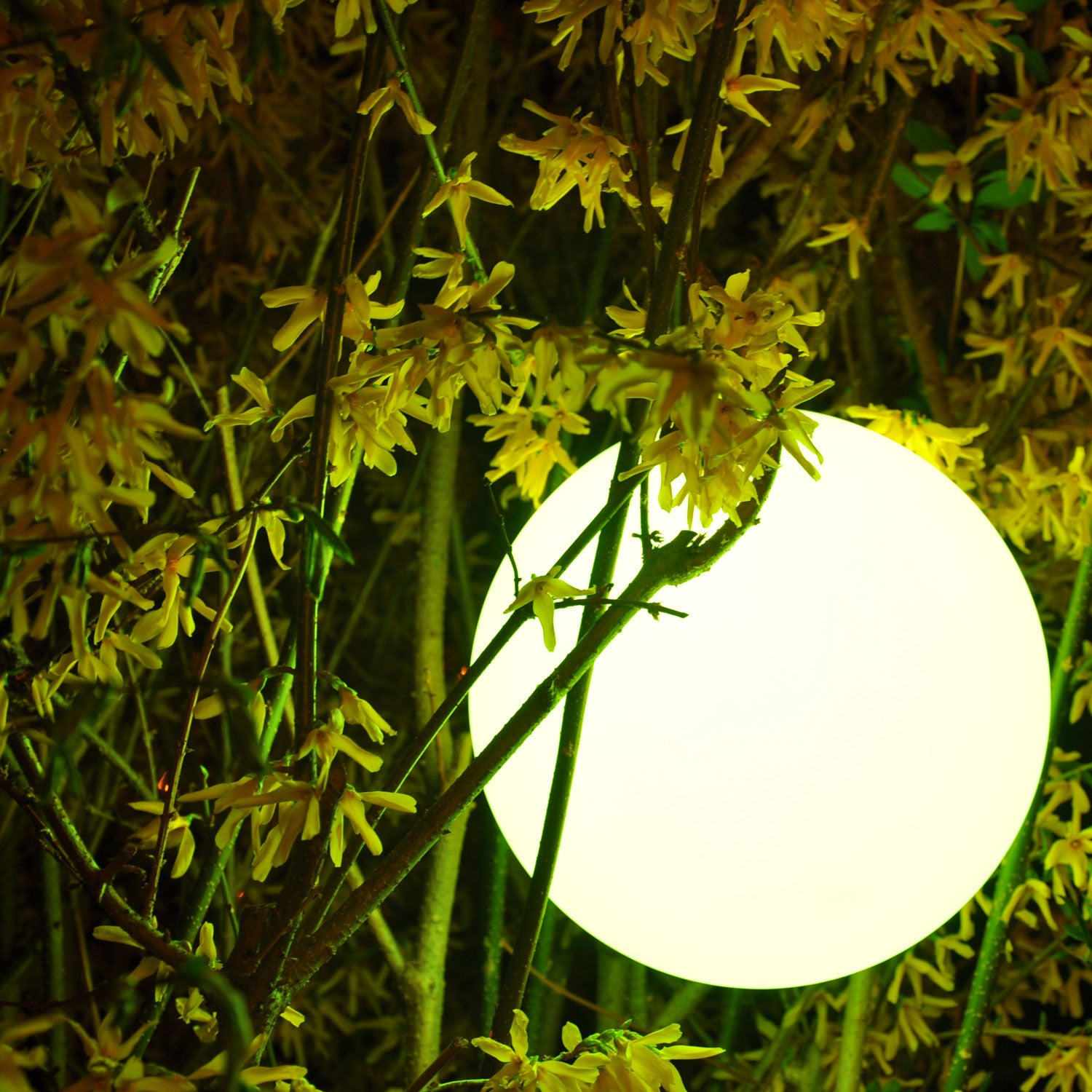 كرة إضاءة LED متعددة الألوان 25 سم