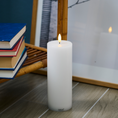 Load image into Gallery viewer, SIRIUS Sillie Medium White LED Block Candle
