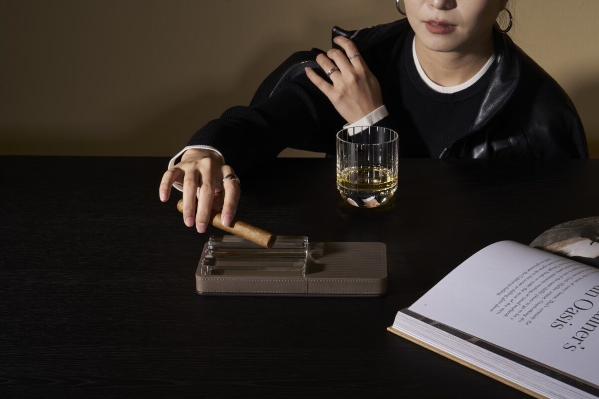 Tuo Xu Series Cigar Rest