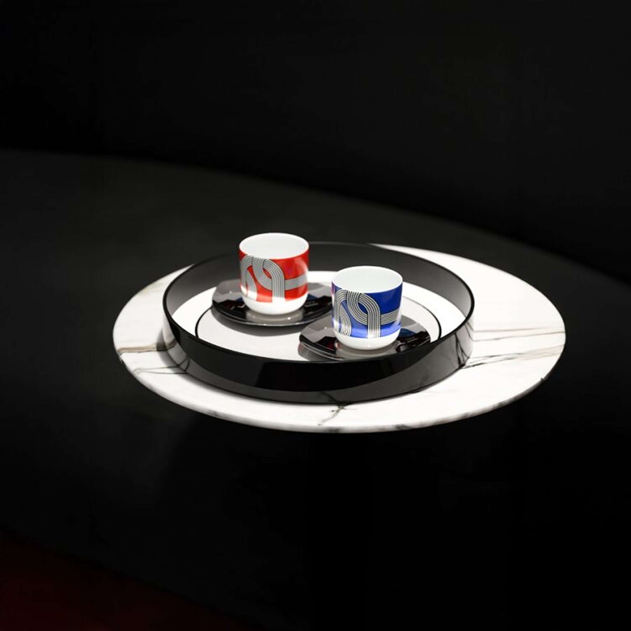 Optical Art Lacquered Round Tray-Black L