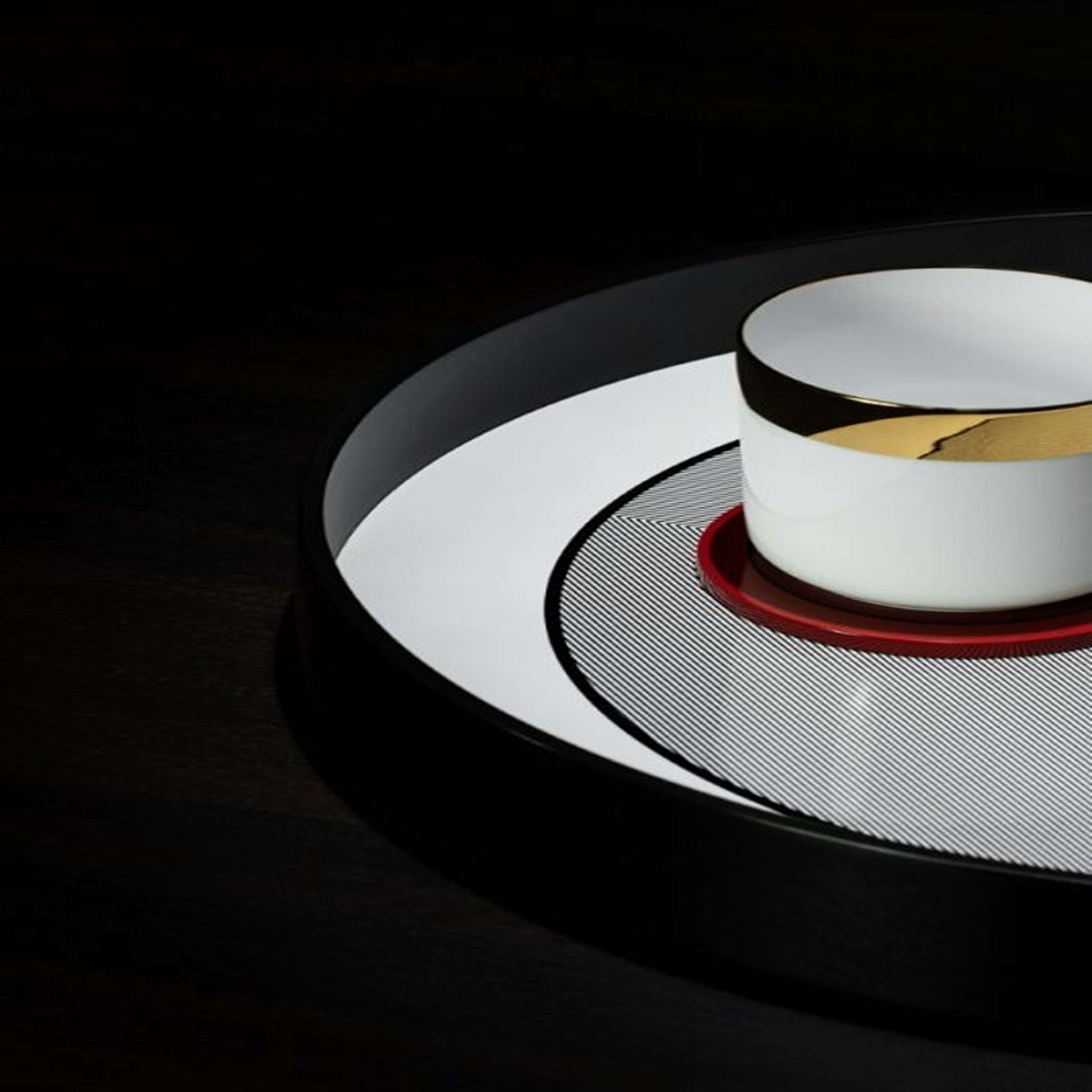 Optical Art Lacquered Round Tray-Black L